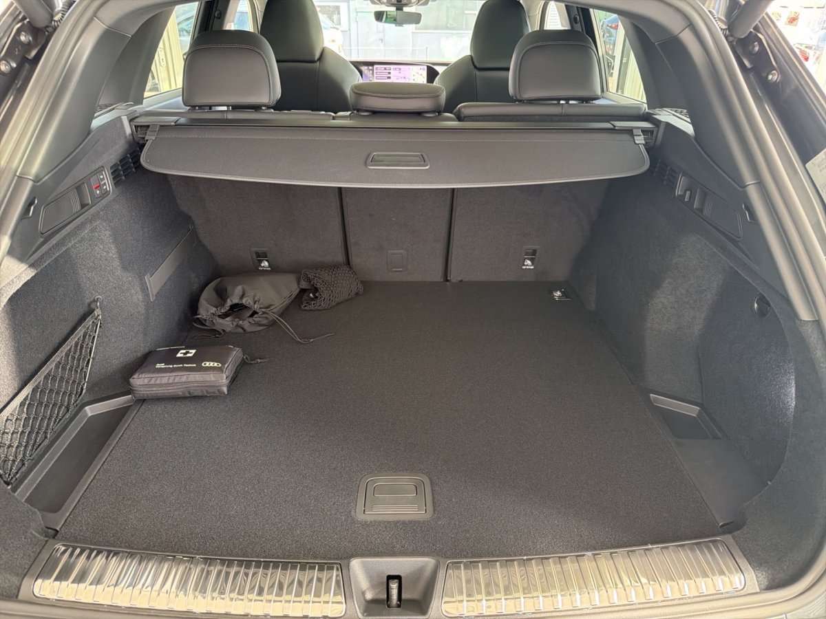 Fahrzeugbild eines Audi SQ5
