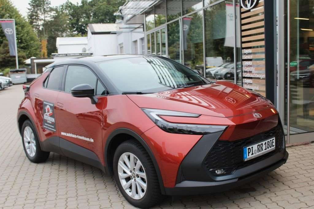 Fahrzeugbild eines Toyota C-HR