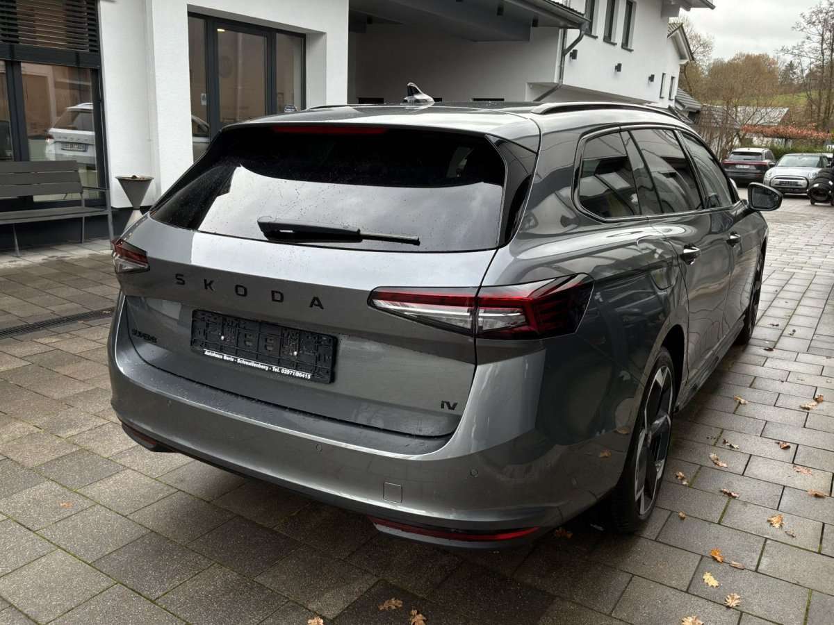 Fahrzeugbild eines Skoda Superb