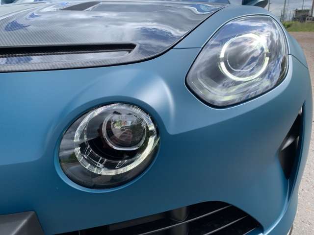 Fahrzeugbild eines Alpine A110