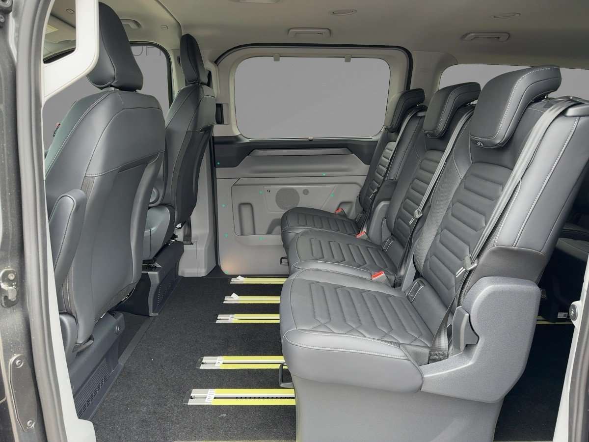 Fahrzeugbild eines Ford Tourneo Custom