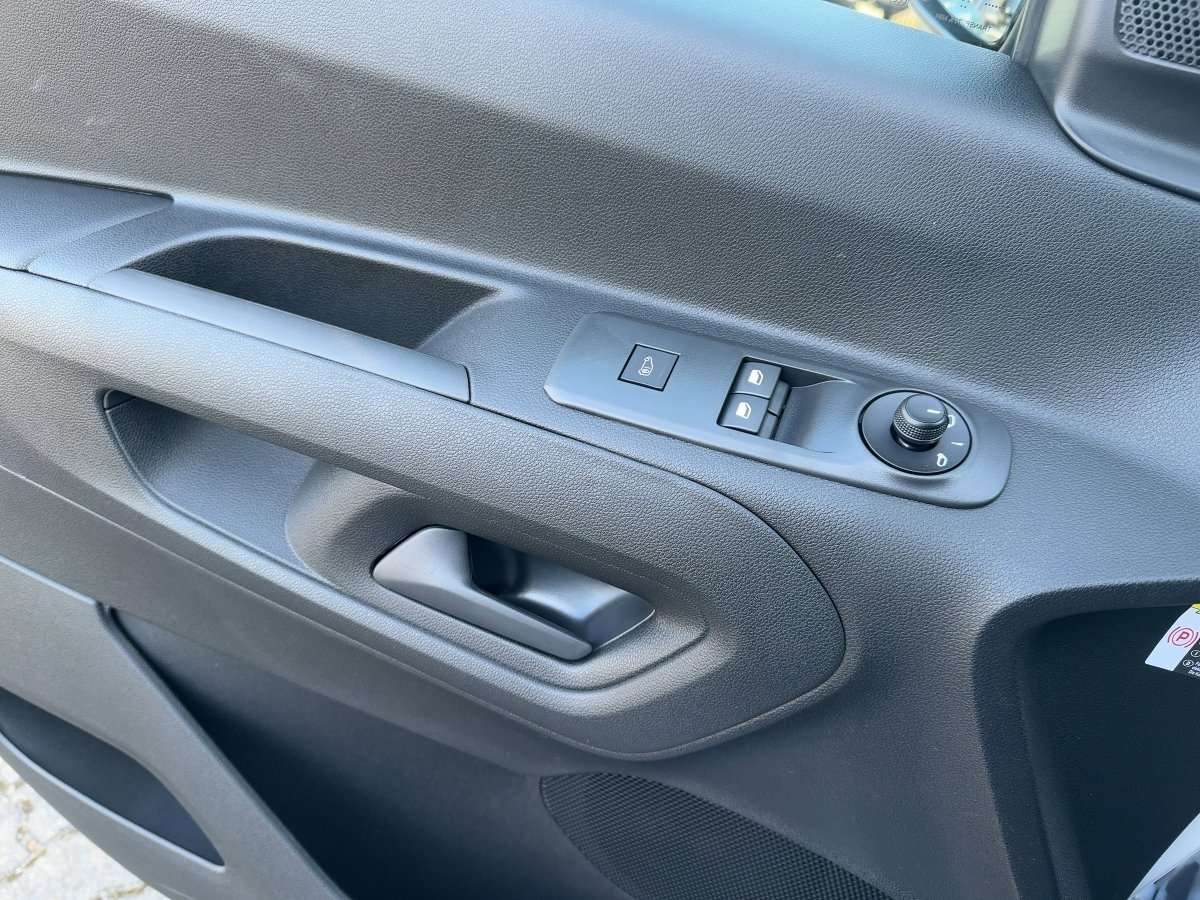 Fahrzeugbild eines Opel Combo