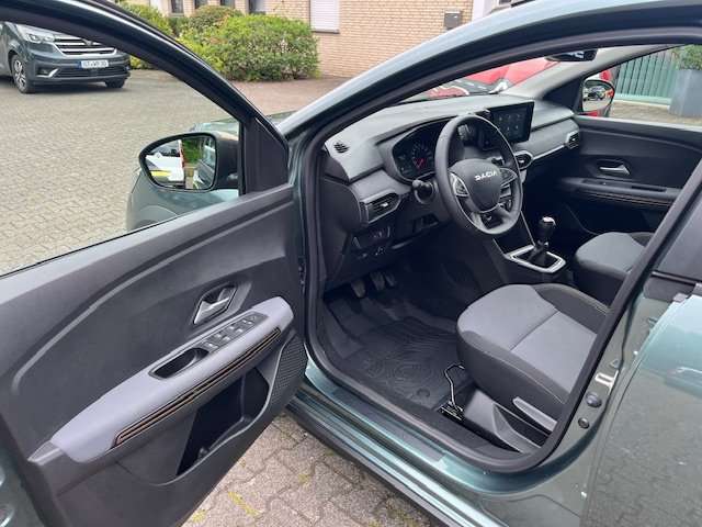 Fahrzeugbild eines Dacia Jogger
