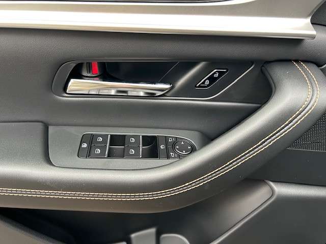 Fahrzeugbild eines Mazda CX-80