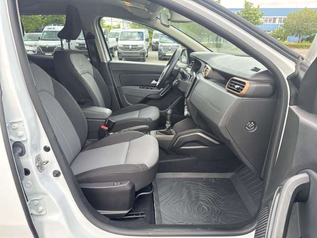 Fahrzeugbild eines Dacia Duster