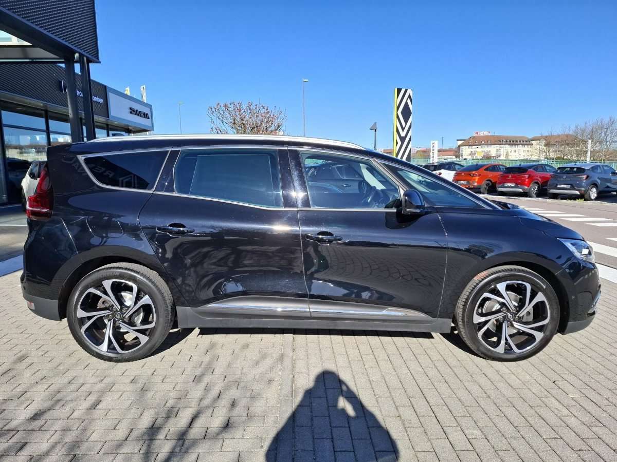Fahrzeugbild eines Renault Grand Scénic