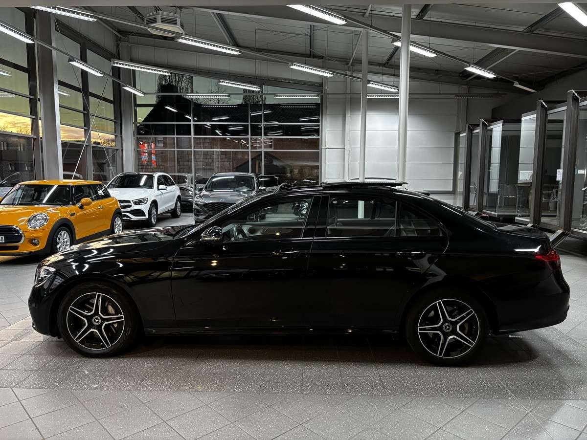 Fahrzeugbild eines Mercedes-Benz E-Klasse