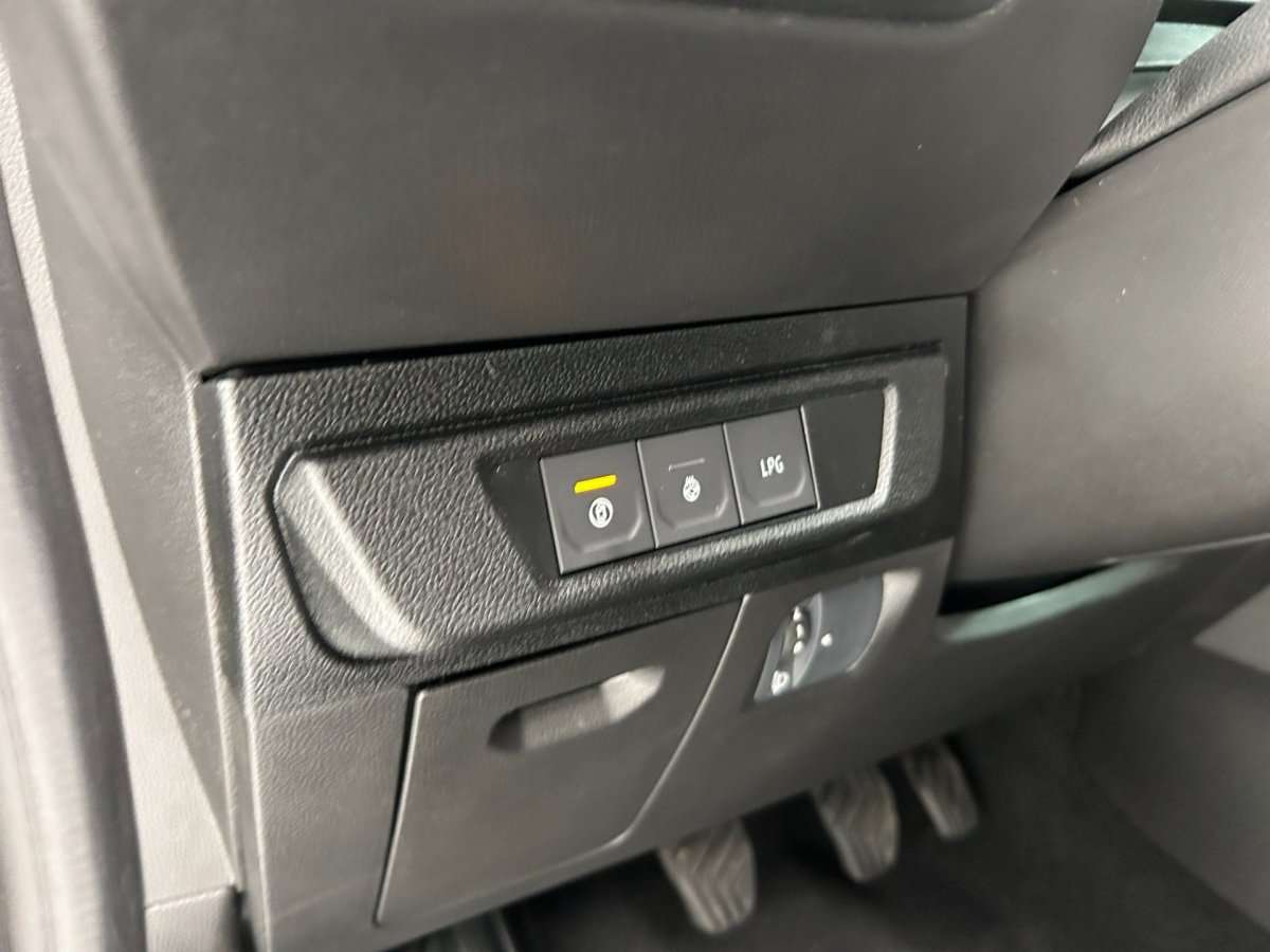 Fahrzeugbild eines Dacia Jogger