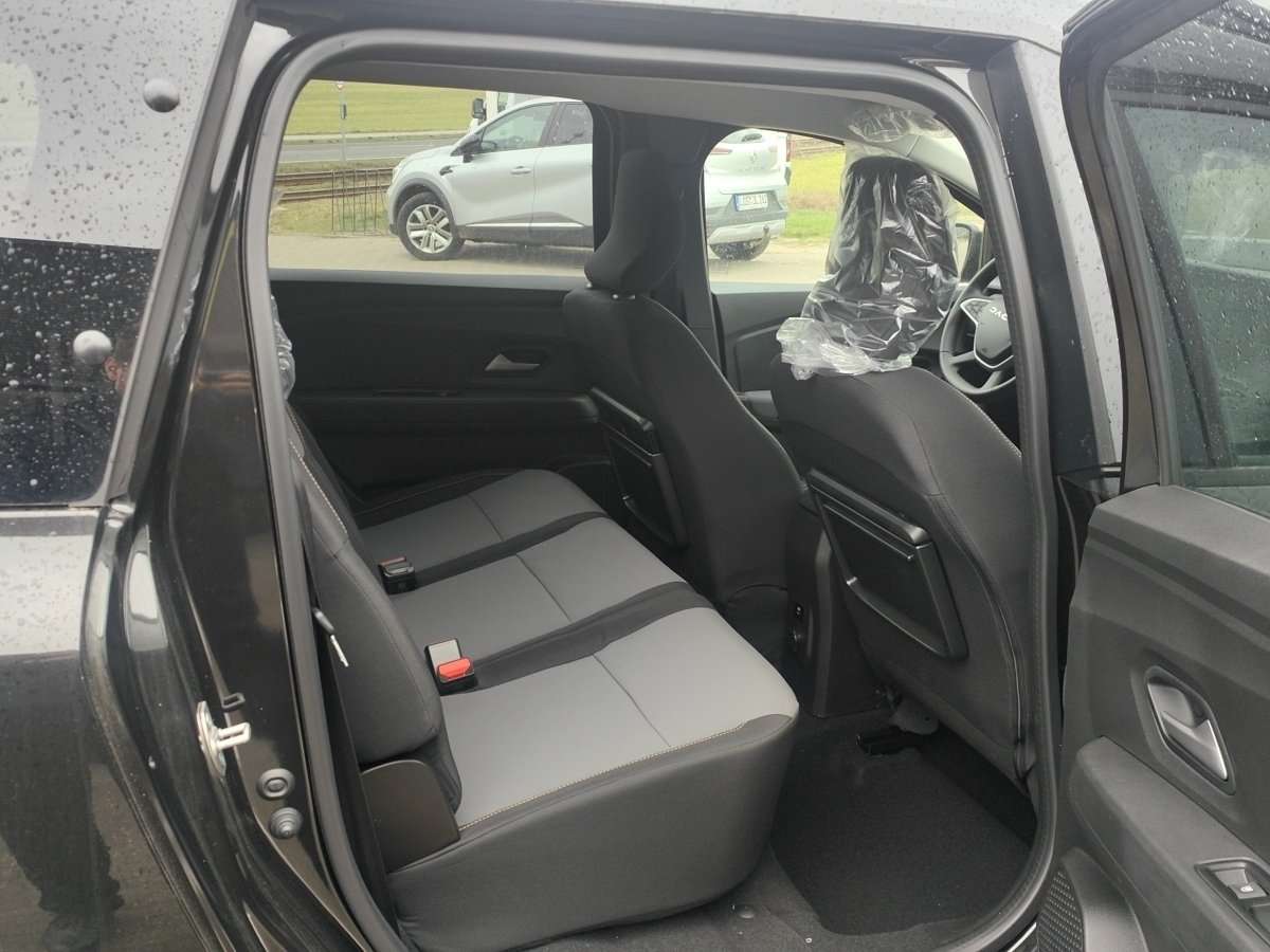 Fahrzeugbild eines Dacia Jogger