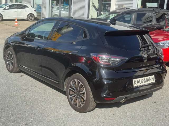 Fahrzeugbild eines Renault Clio