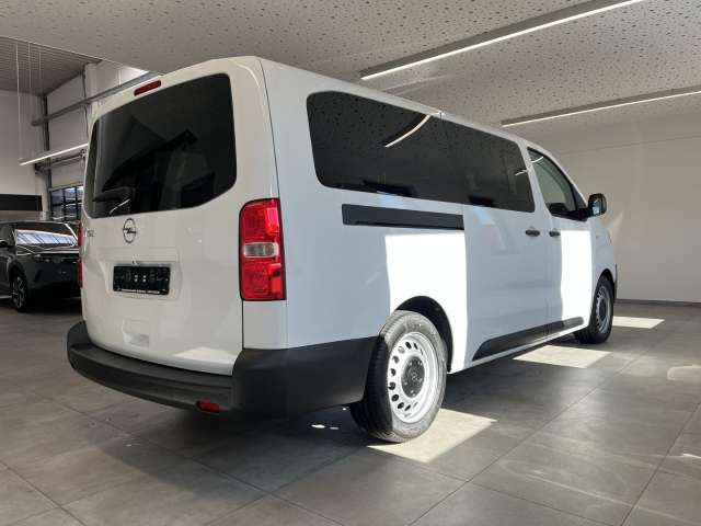 Fahrzeugbild eines Opel Vivaro