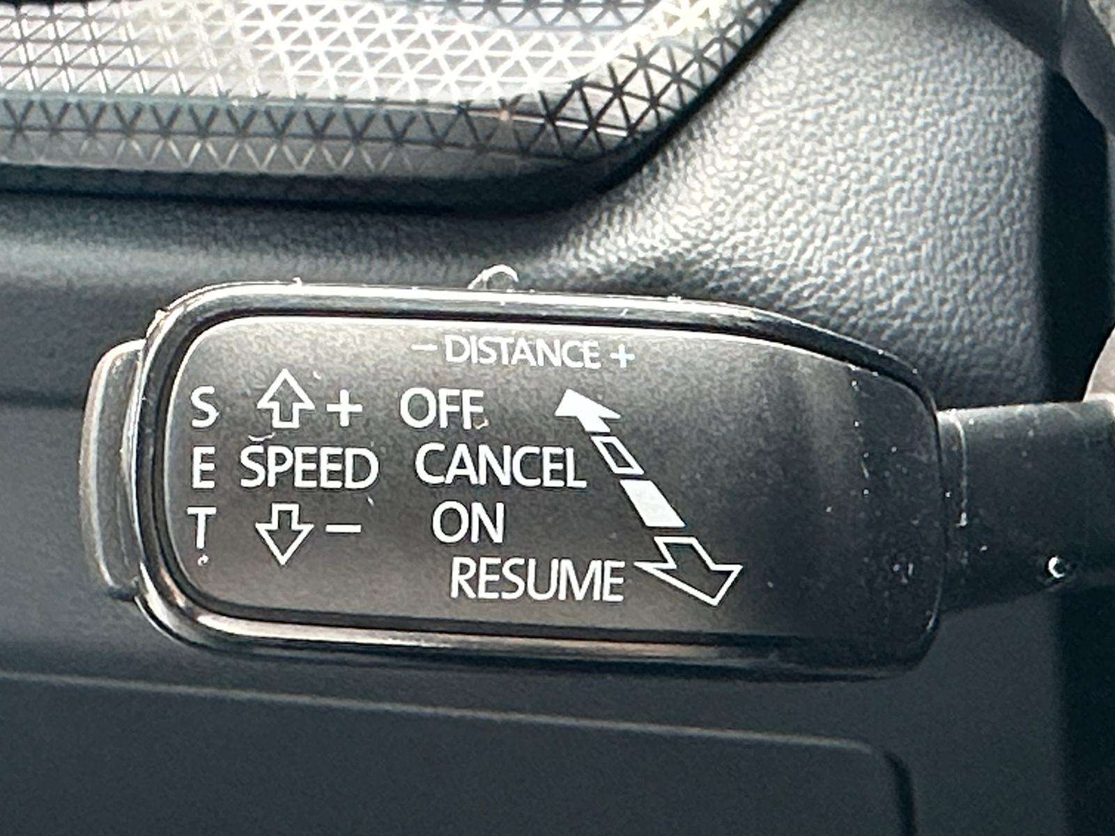 Fahrzeugbild eines Skoda ELROQ