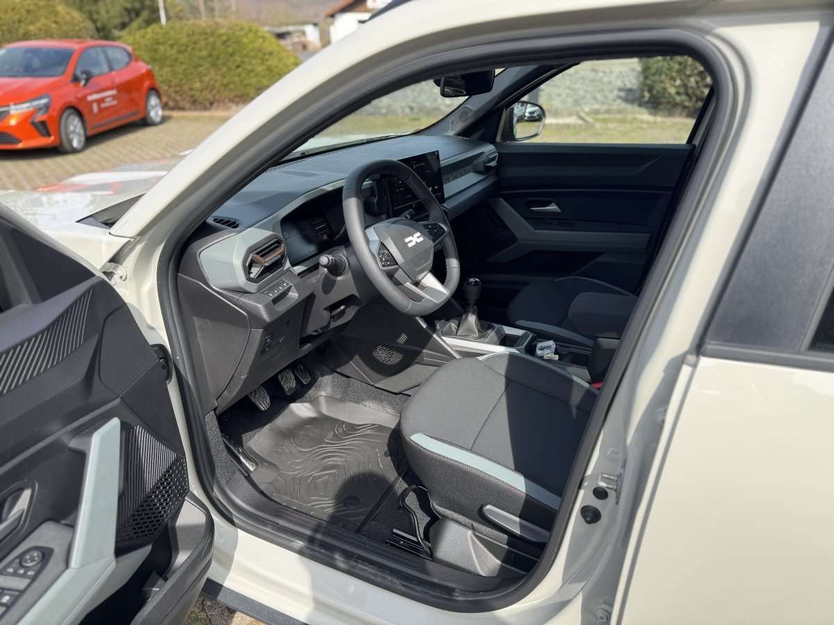 Fahrzeugbild eines Dacia Duster