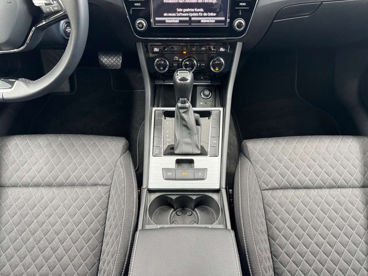 Fahrzeugbild eines Skoda Superb