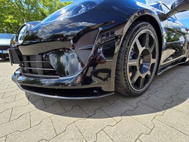 Fahrzeugbild eines Alpine A110