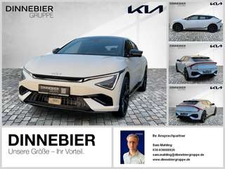 Schräge Frontansicht auf einen Kia EV6 , freigestellt