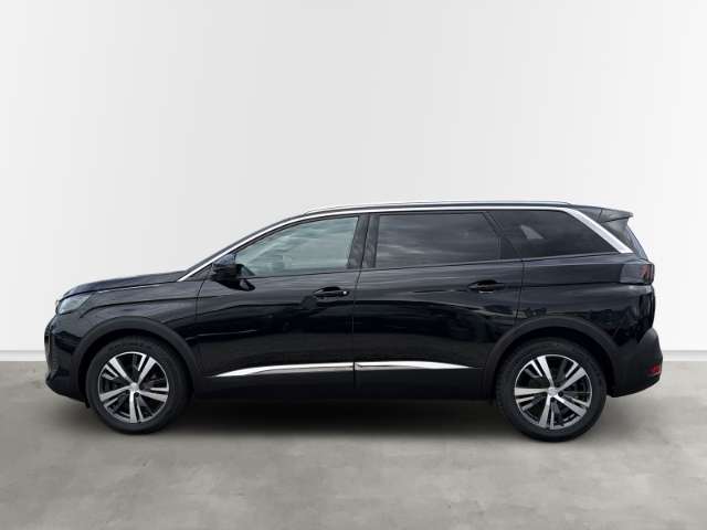 Fahrzeugbild eines Peugeot 5008