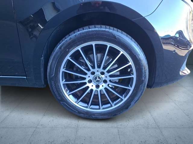Fahrzeugbild eines Mercedes-Benz V-Klasse
