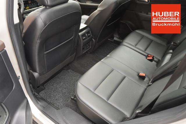 Fahrzeugbild eines Nissan X-TRAIL