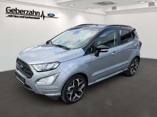 Schräge Frontansicht auf einen Ford EcoSport , freigestellt