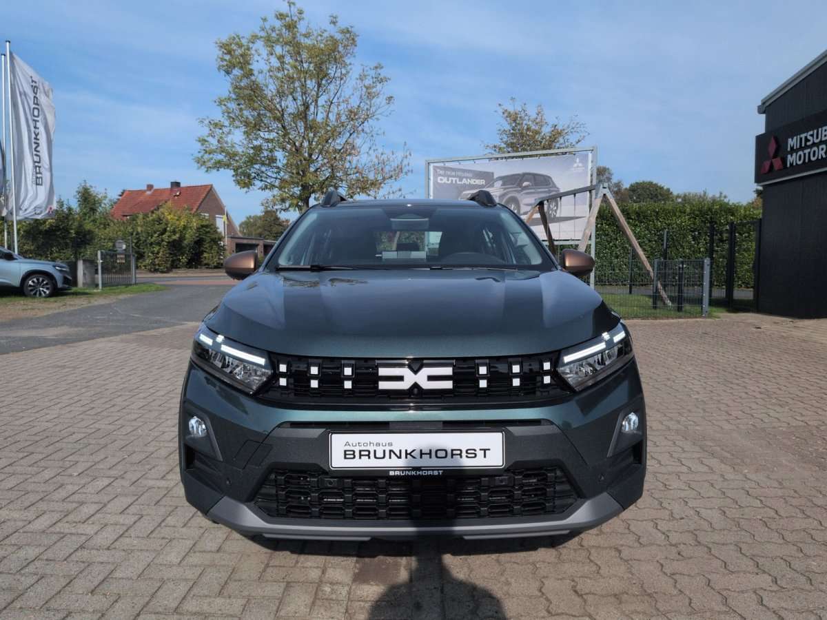 Fahrzeugbild eines Dacia Sandero