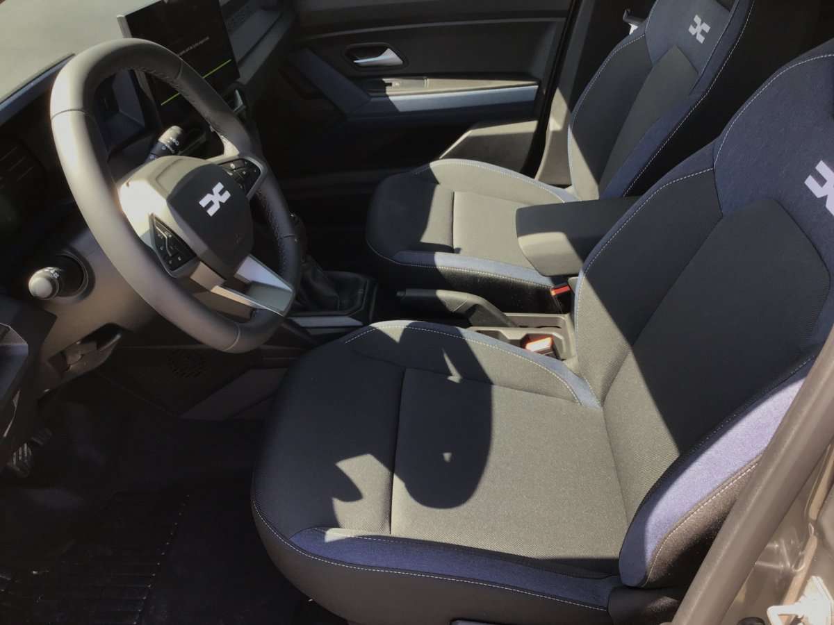 Fahrzeugbild eines Dacia Duster