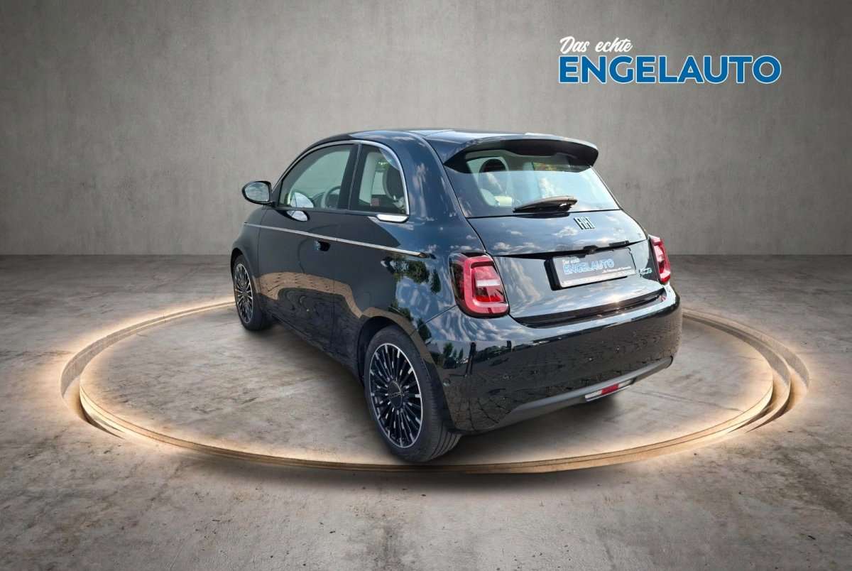 Fahrzeugbild eines Fiat 500
