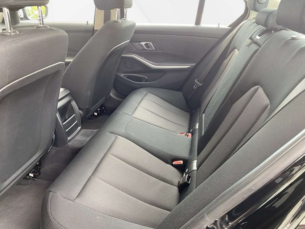 Fahrzeugbild eines BMW 3er-Reihe