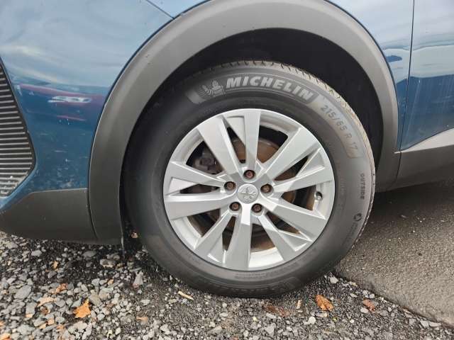 Fahrzeugbild eines Peugeot 3008