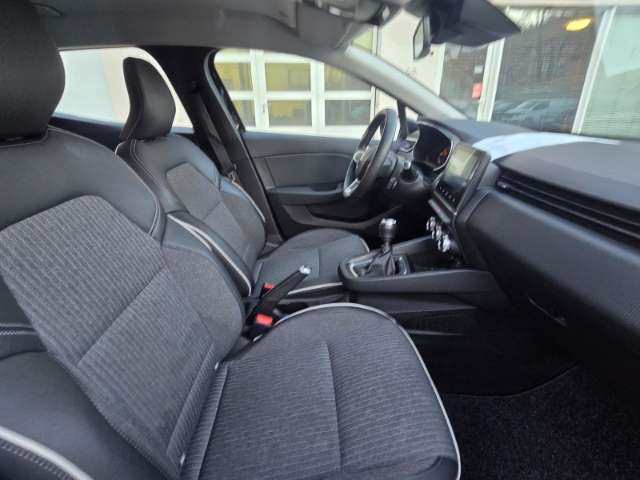 Fahrzeugbild eines Renault Clio