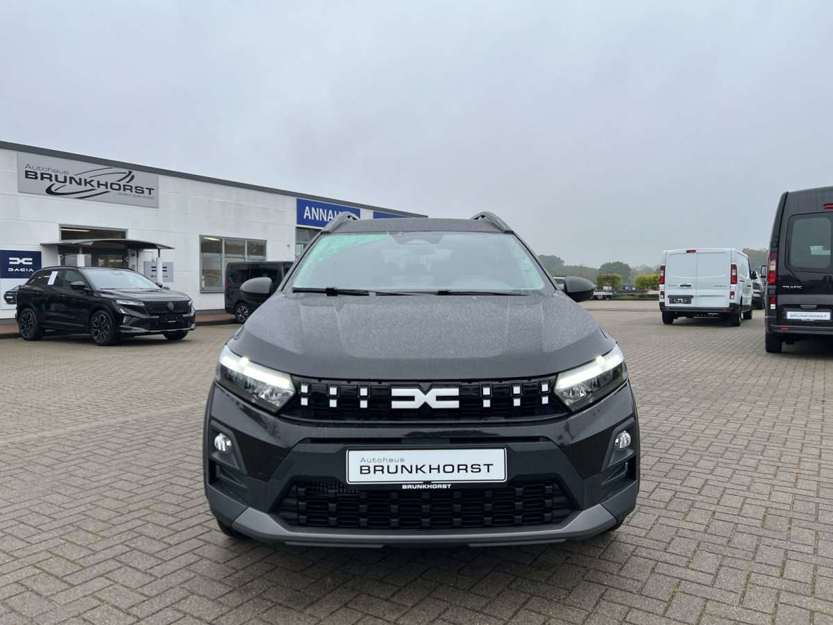 Fahrzeugbild eines Dacia Jogger