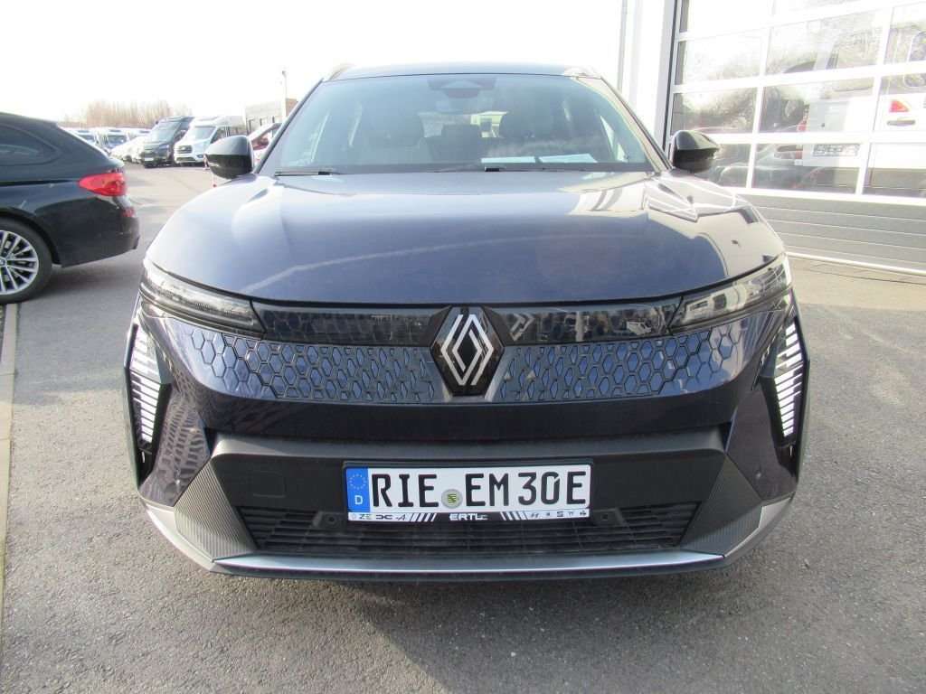 Fahrzeugbild eines Renault Scenic E-TECH