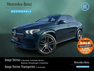 Schräge Frontansicht auf einen Mercedes-Benz GLE , freigestellt