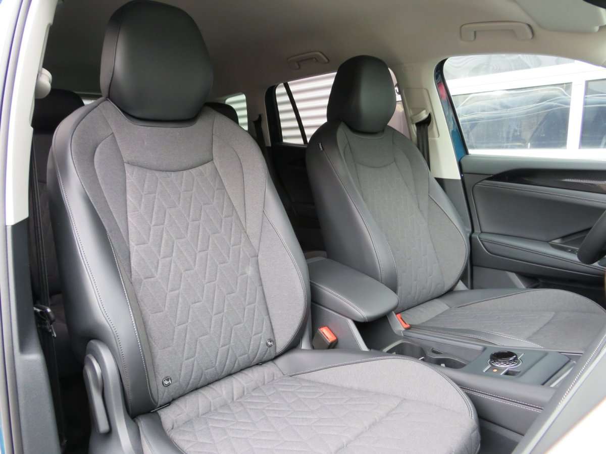 Fahrzeugbild eines Volkswagen Tayron