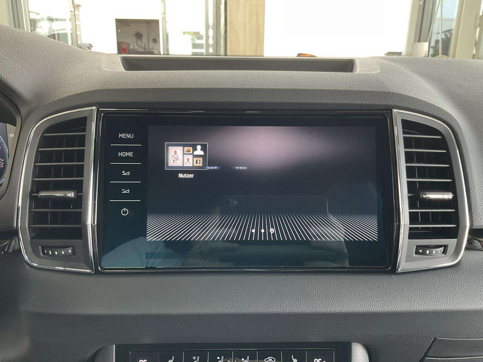 Fahrzeugbild eines Skoda Karoq