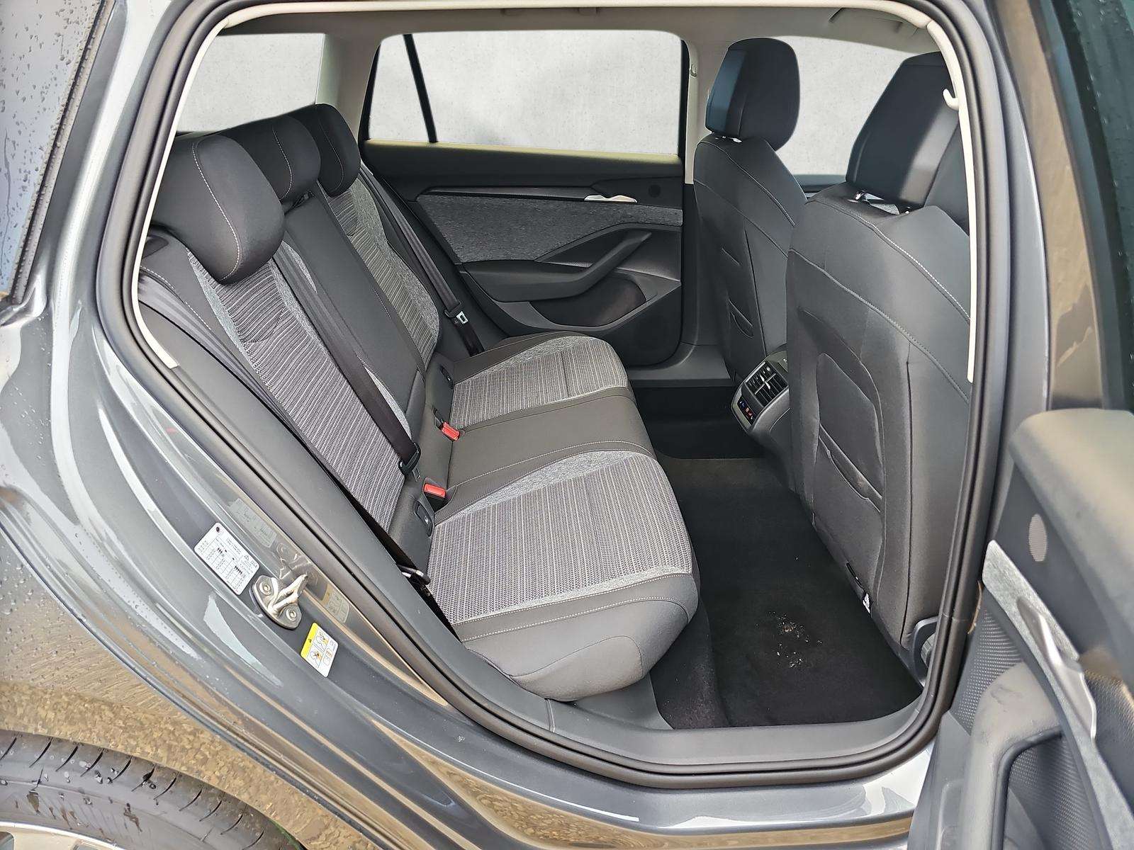 Fahrzeugbild eines Skoda Superb