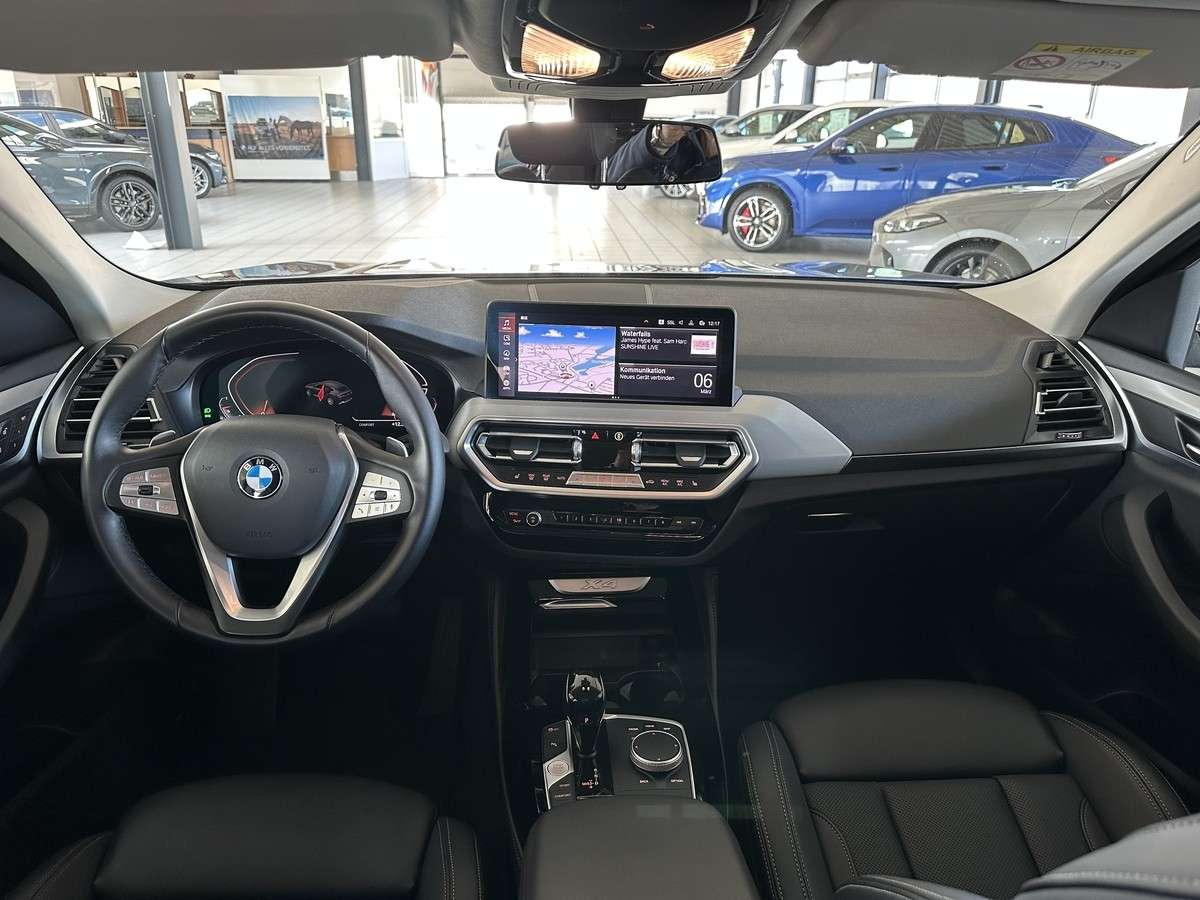 Fahrzeugbild eines BMW X4