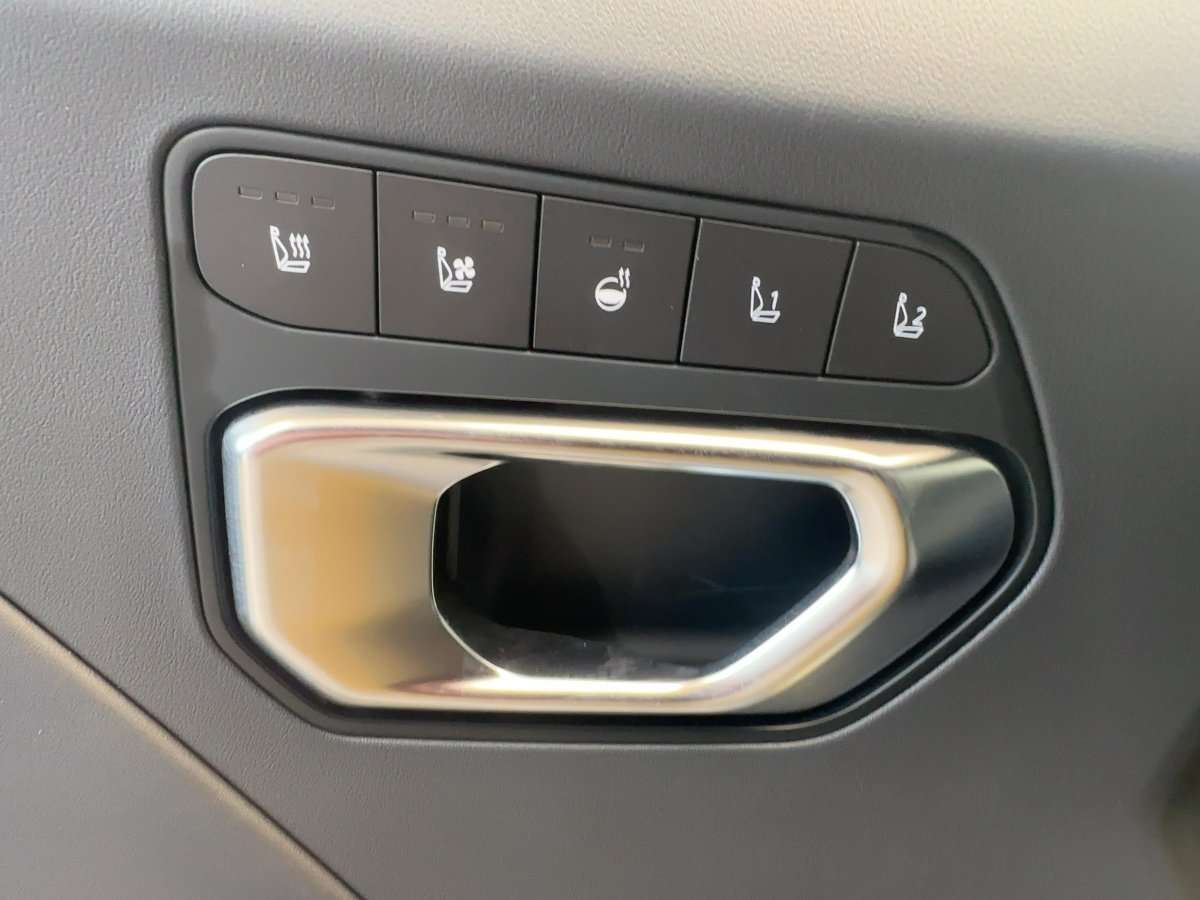 Fahrzeugbild eines Kia K4