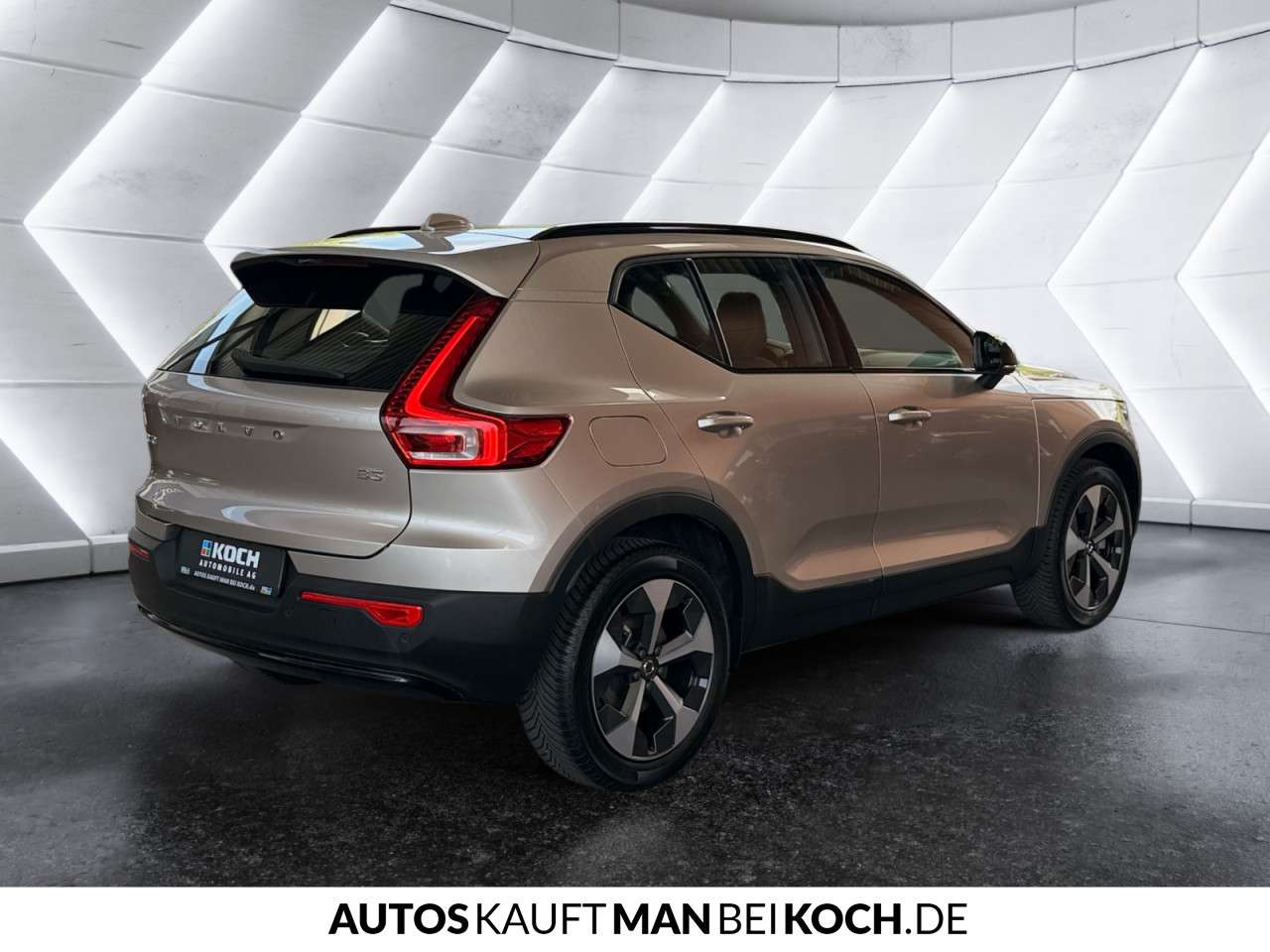 Fahrzeugbild eines Volvo XC40