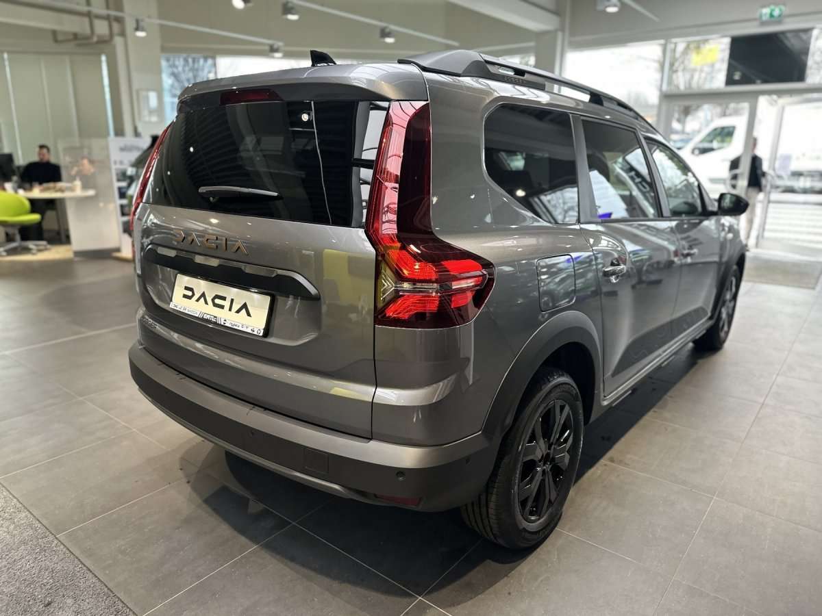 Fahrzeugbild eines Dacia Jogger