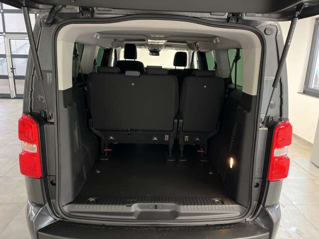 Fahrzeugbild eines Opel Zafira Life