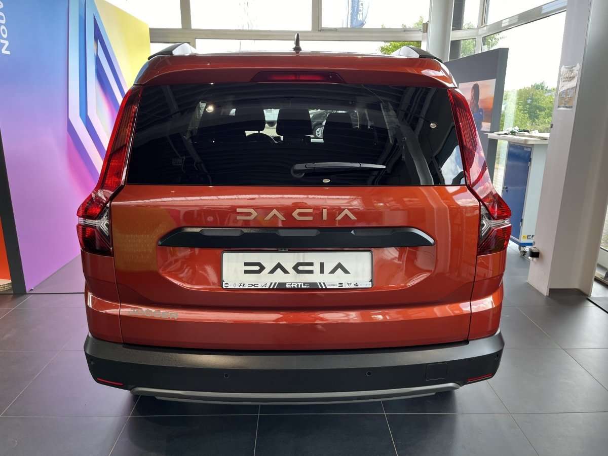 Fahrzeugbild eines Dacia Jogger
