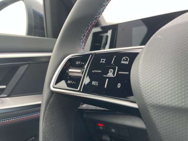 Fahrzeugbild eines Renault Rafale