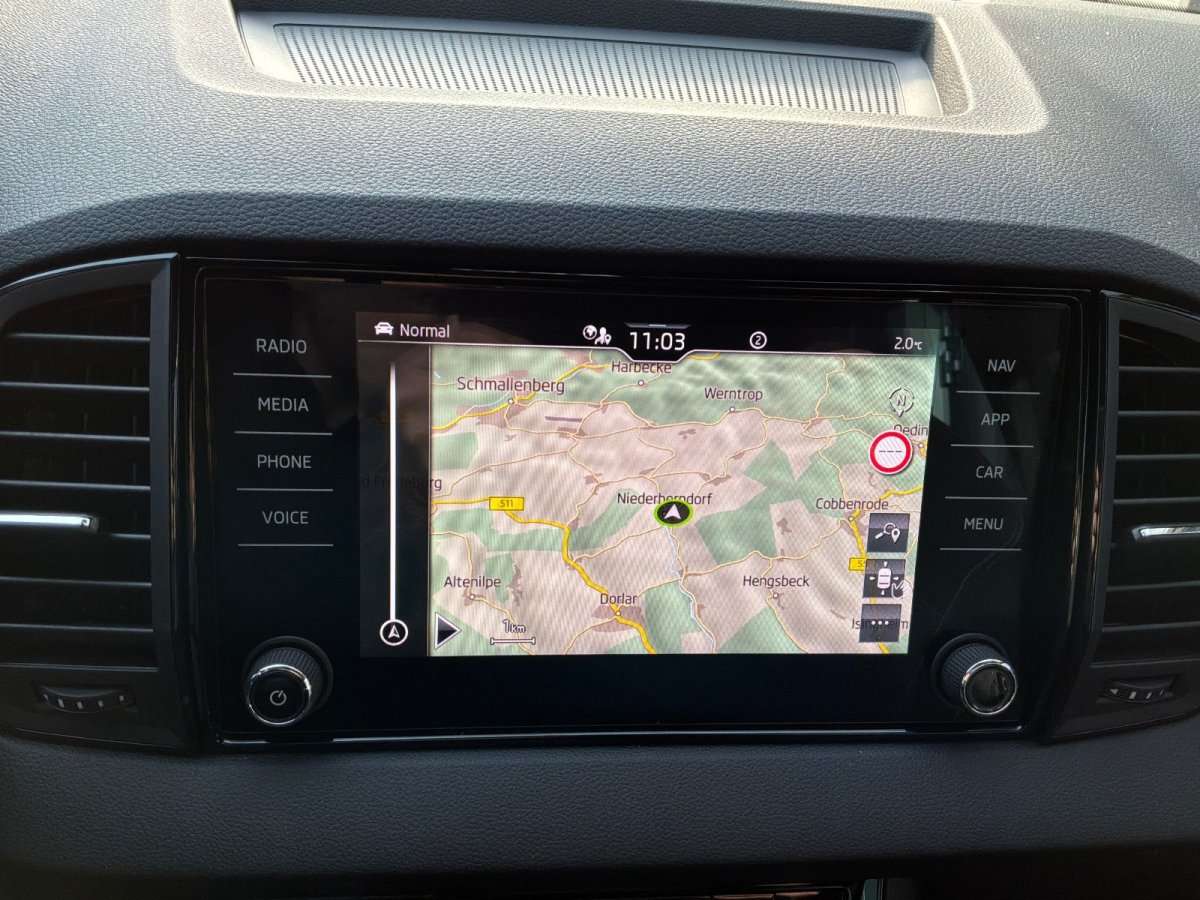 Fahrzeugbild eines Skoda ELROQ