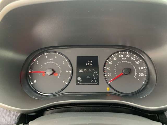 Fahrzeugbild eines Dacia Sandero