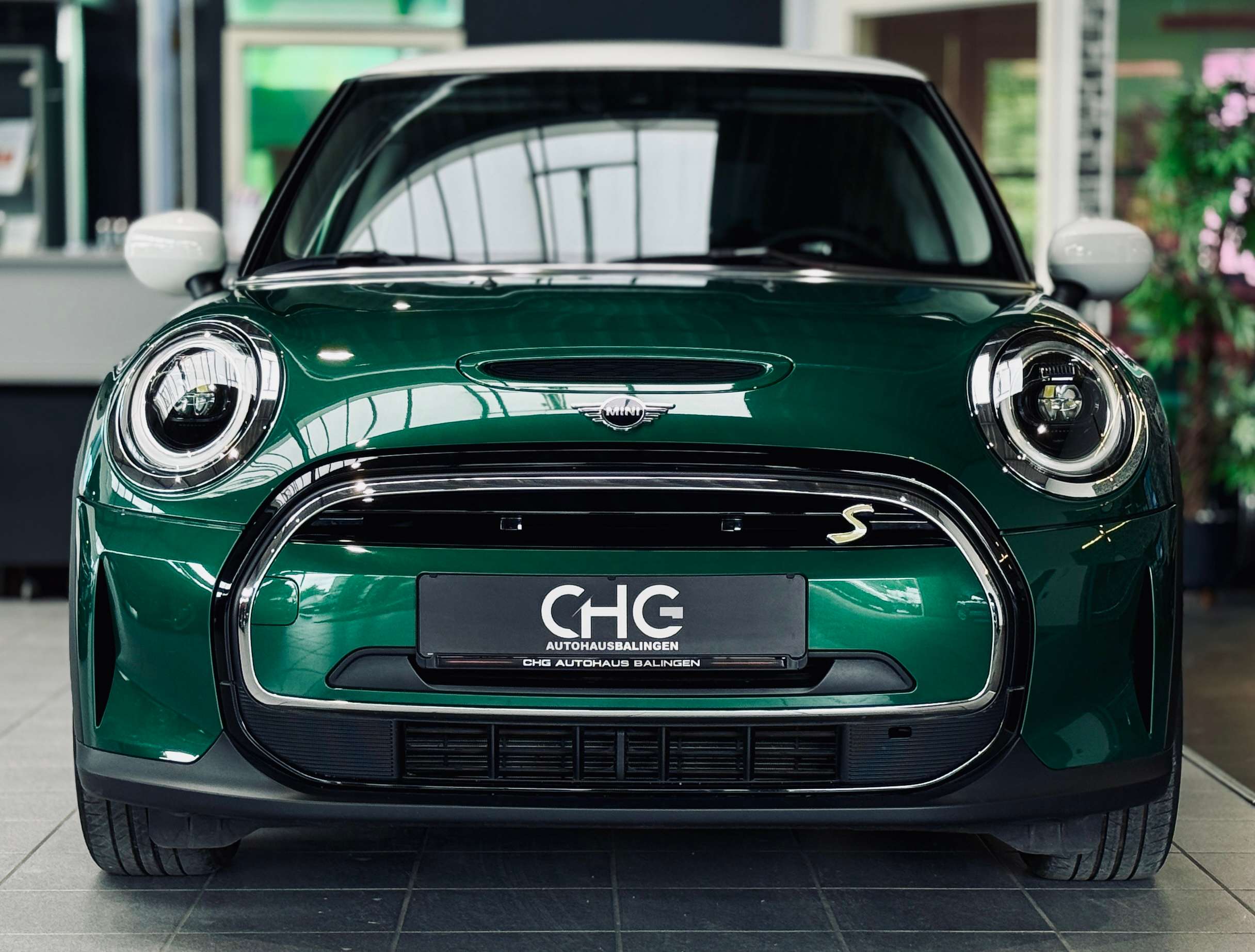 Fahrzeugbild eines MINI COOPER