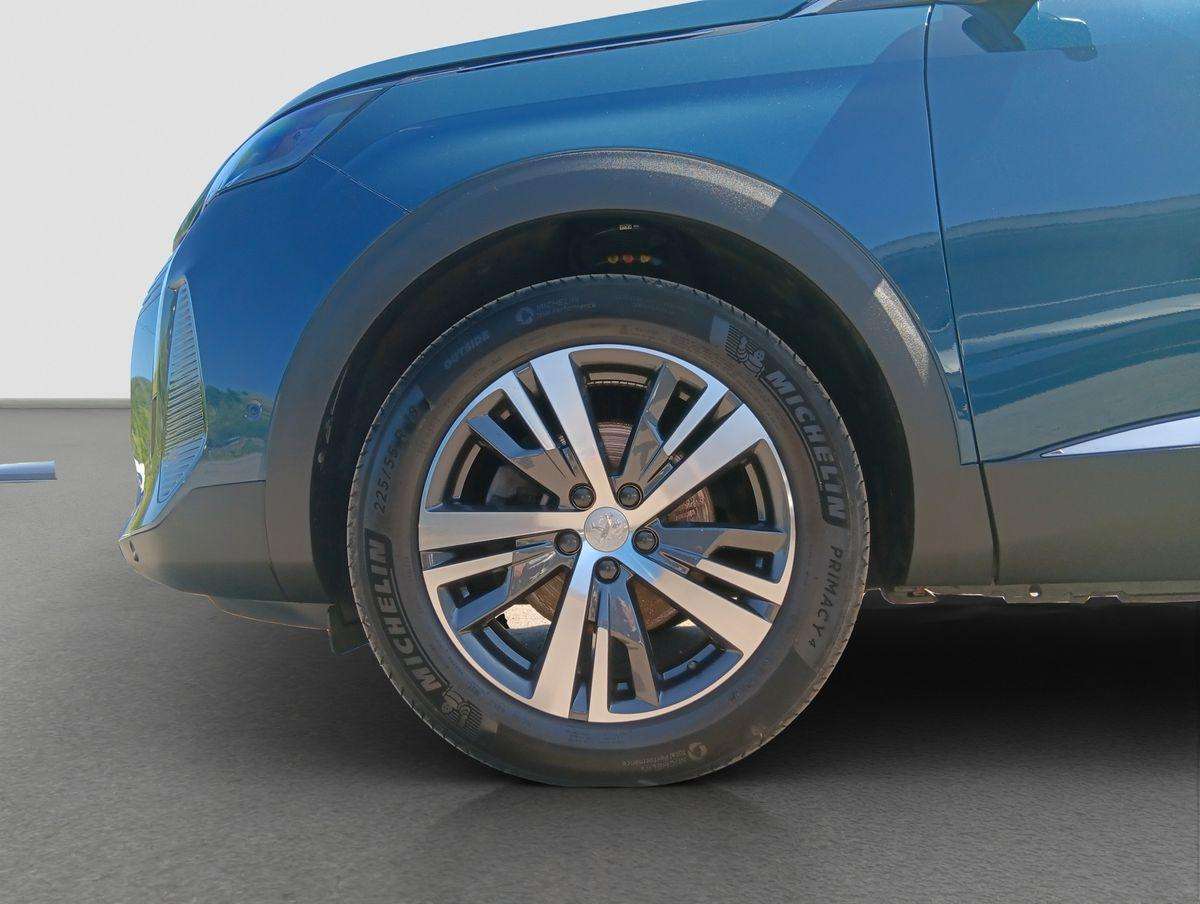 Fahrzeugbild eines Peugeot 3008