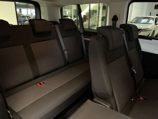 Fahrzeugbild eines Opel Vivaro