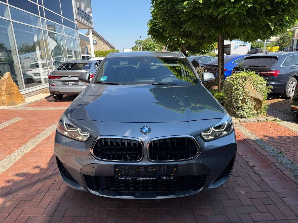 Fahrzeugbild eines BMW X2