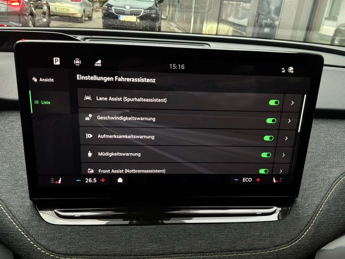 Fahrzeugbild eines Skoda ELROQ